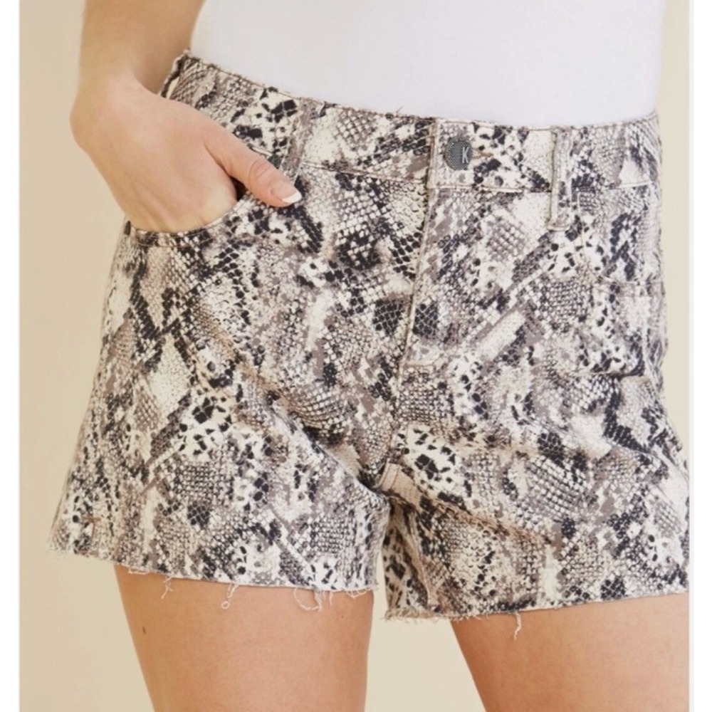 Kut from the Kloth Gidget High Rise Snakeskin Shorts Ivory Black Tan Size 14 NWT
